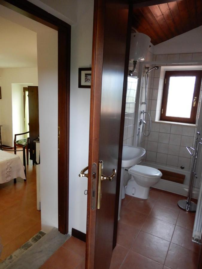 Il Gelsomino Bed & Breakfast Frasso Sabino Bagian luar foto