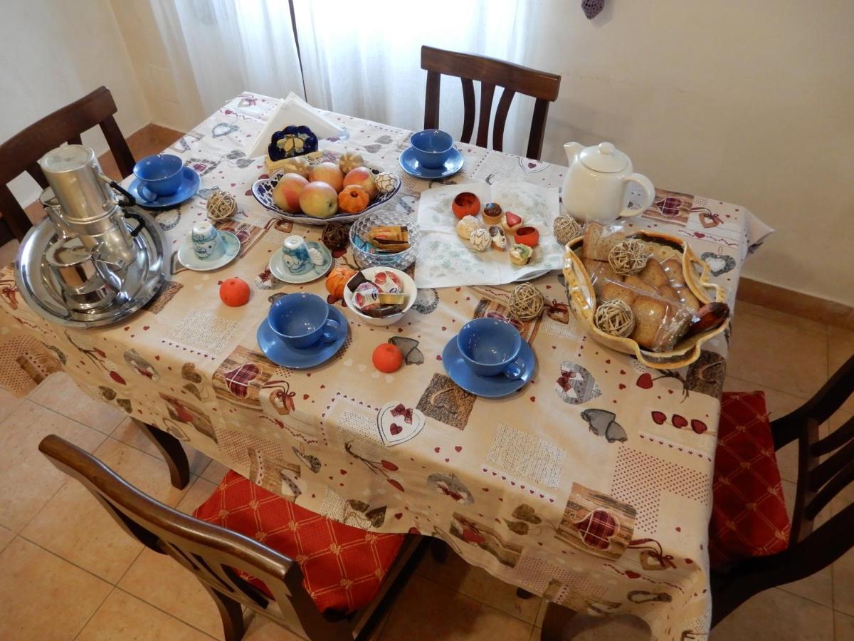 Il Gelsomino Bed & Breakfast Frasso Sabino Bagian luar foto